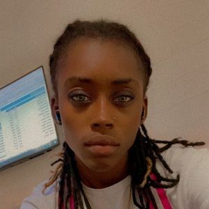 Meet your Posher, Aisha